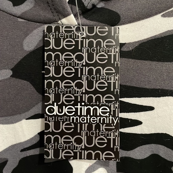 NWT Maternity Sz M long sleeve hoodie - Picture 2 of 2